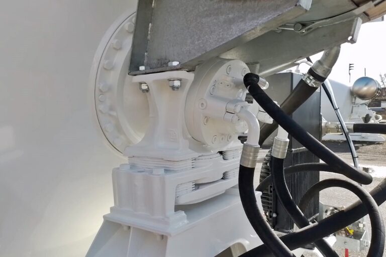 ZF CML transmission - integrated with the engine