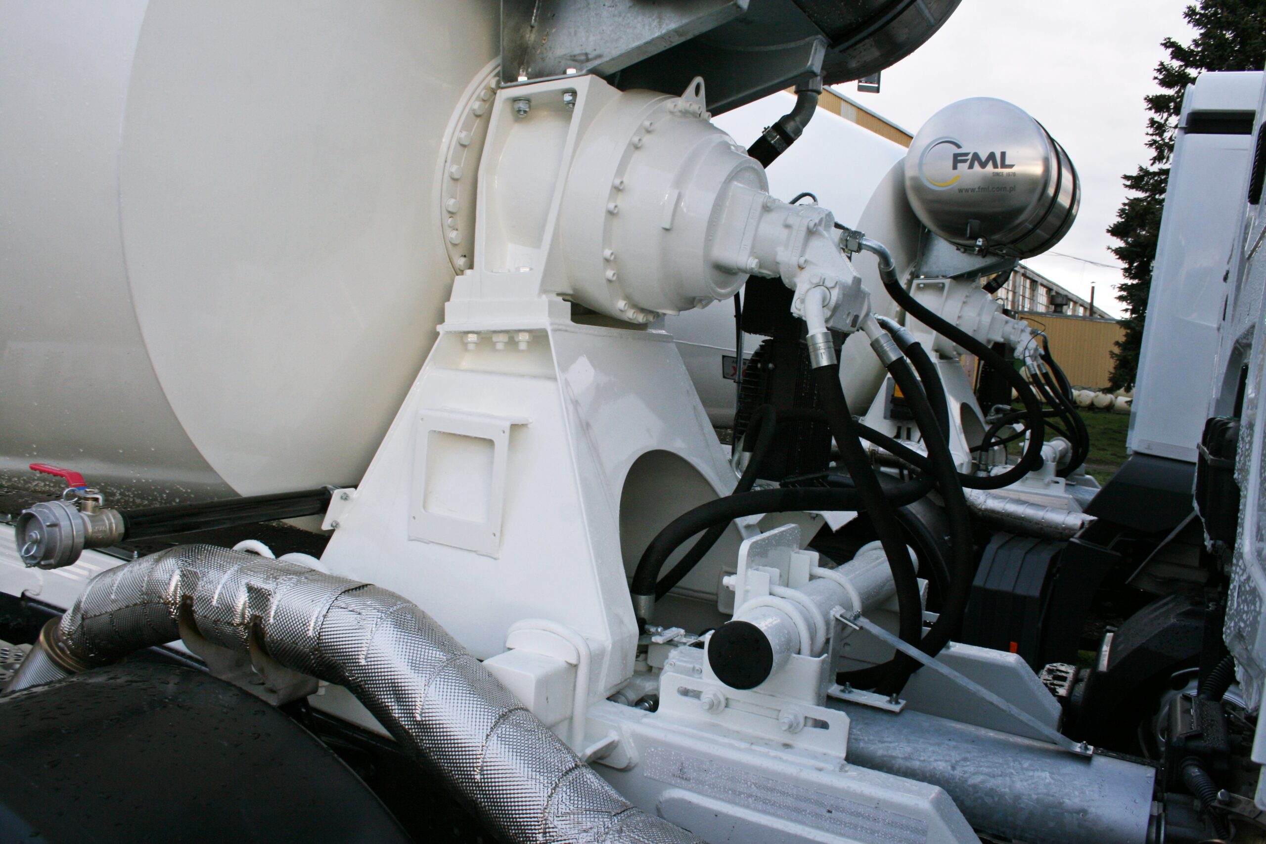 Hydraulik von Bosch-Rexroth (Motor und Pumpe)>